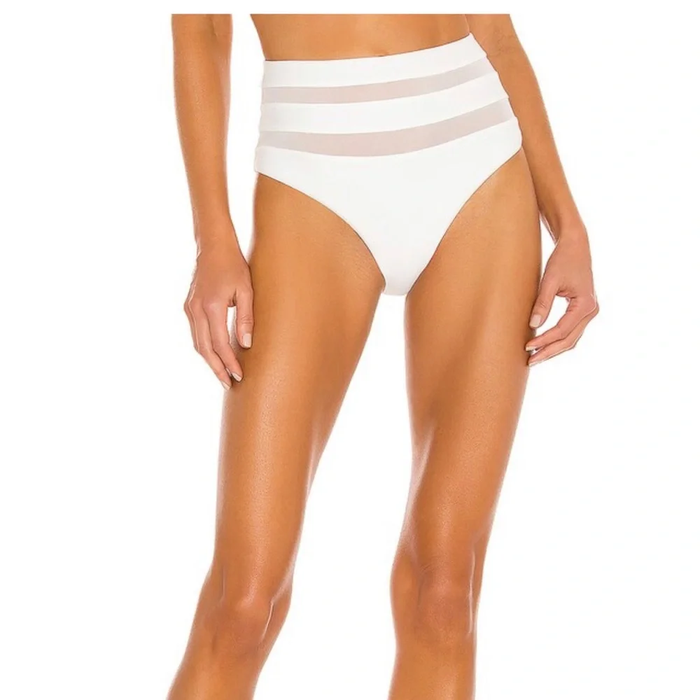 Cashel High Waist Bottom in White
Lovers and Friends XS - Picture 1 of 8